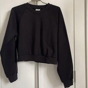 Aritzia Sunday Best Cropped Crew-neck Sweatshirt